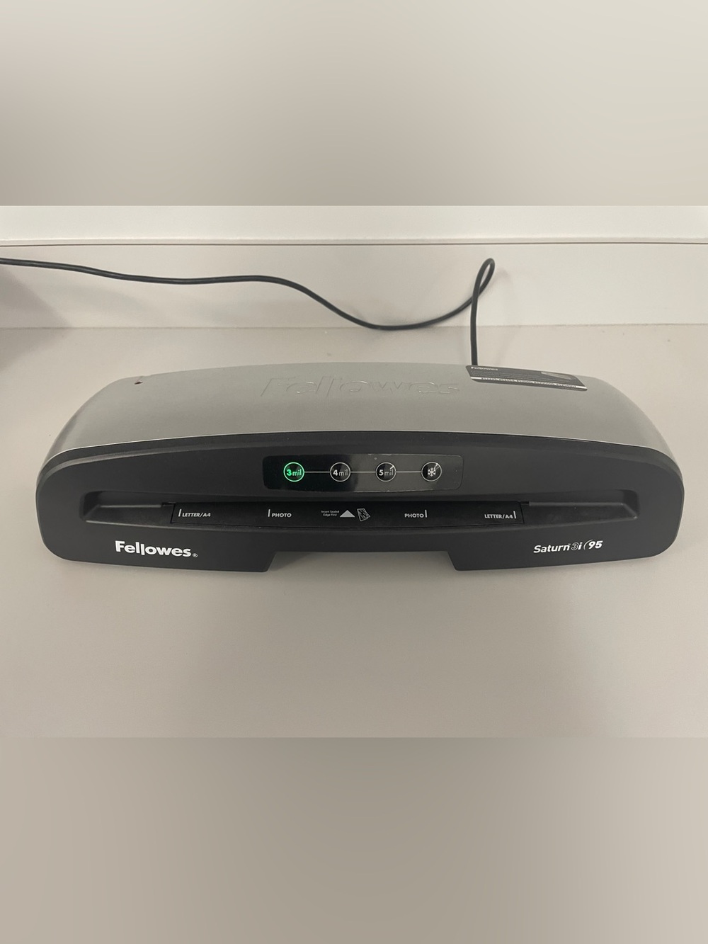 📄 Fellowes Saturn 95 Thermal and Cold Laminator w/ 3mil/4mil/5mil Settings 📄